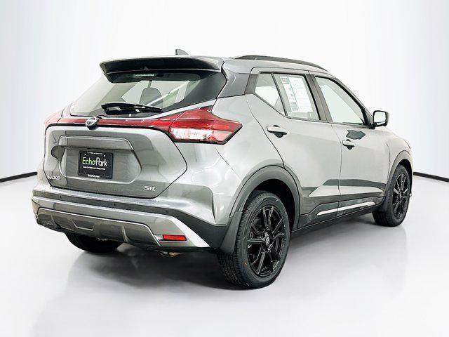Photo of 2022 Gun Metallic Nissan Kicks