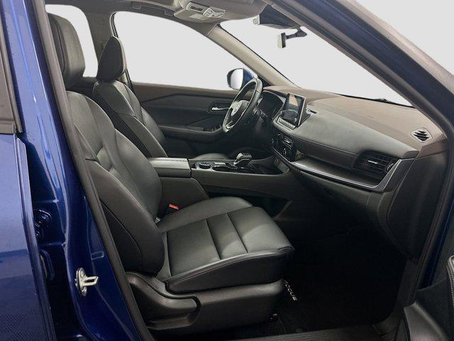 Photo of 2022 Caspian Blue Metallic Nissan Rogue