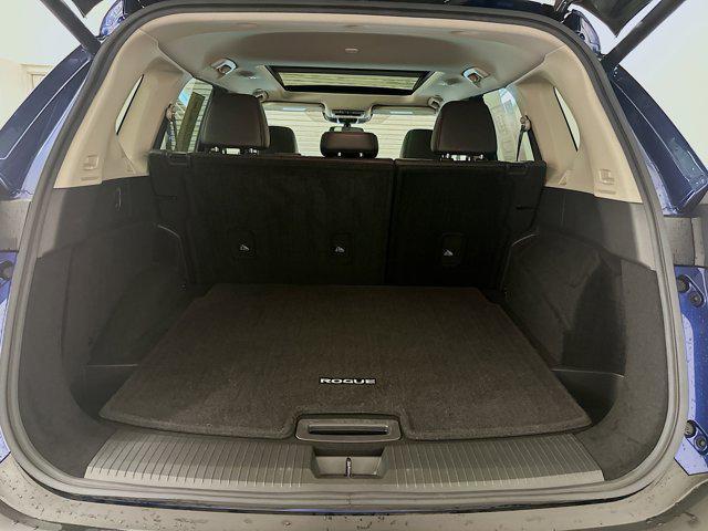 Photo of 2022 Caspian Blue Metallic Nissan Rogue