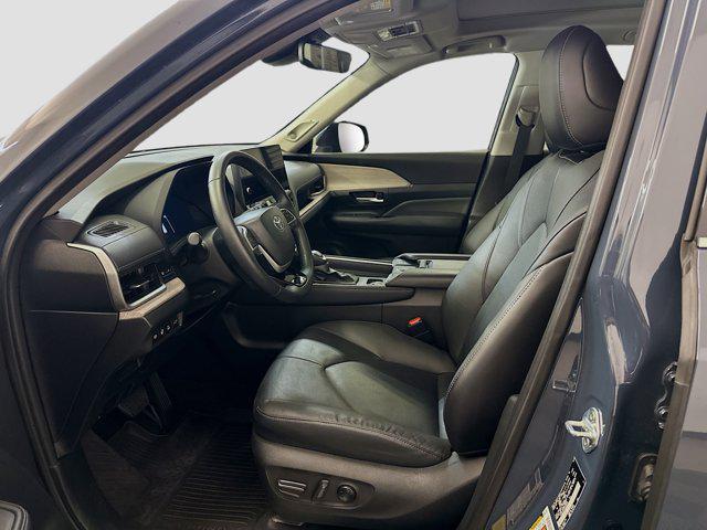 Photo of 2024 Storm Cloud Toyota Grand Highlander