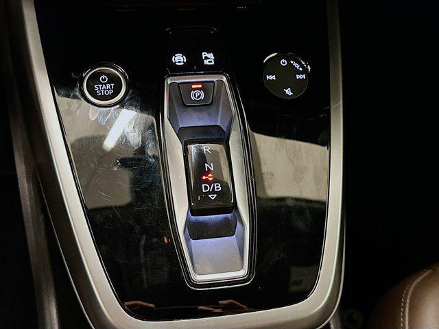 Photo of 2022 Navarra Blue Metallic Audi e-tron