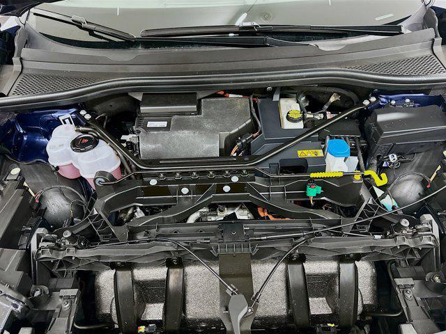 Photo of 2022 Navarra Blue Metallic Audi e-tron