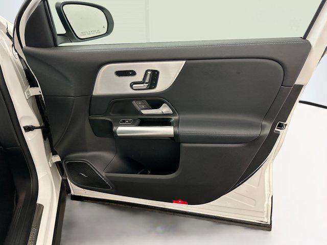 Photo of 2025 Polar White Mercedes-Benz GLA 250
