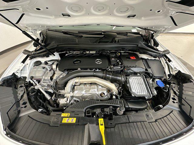 Photo of 2025 Polar White Mercedes-Benz GLA 250