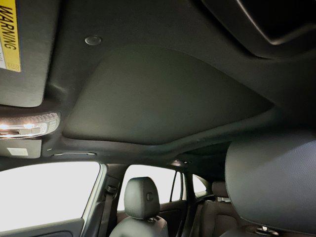 Photo of 2025 Polar White Mercedes-Benz GLA 250
