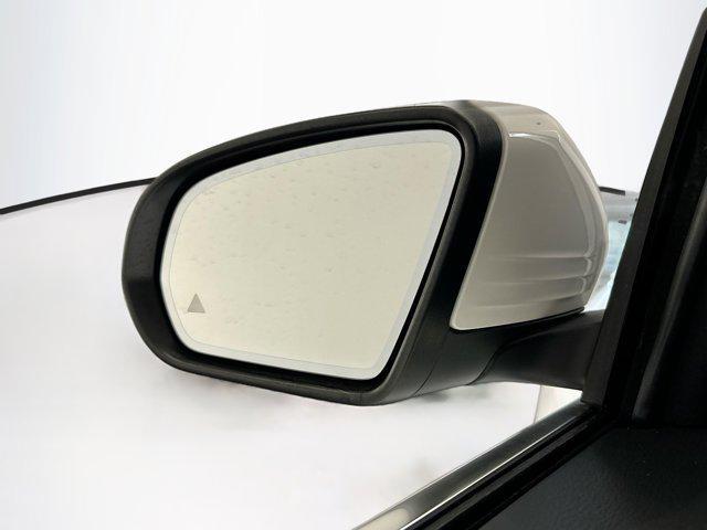 Photo of 2025 Polar White Mercedes-Benz GLA 250