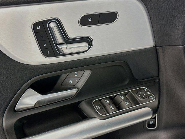 Photo of 2025 Polar White Mercedes-Benz GLA 250