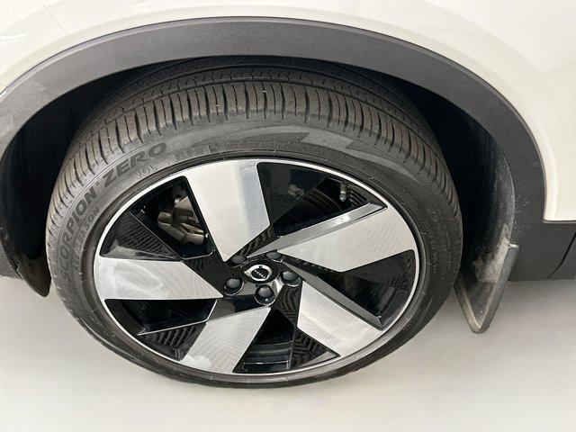 Photo of 2022 Crystal White Metallic Volvo C40 Recharge Pure Electric