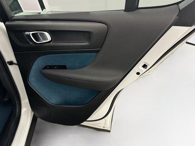Photo of 2022 Crystal White Metallic Volvo C40 Recharge Pure Electric