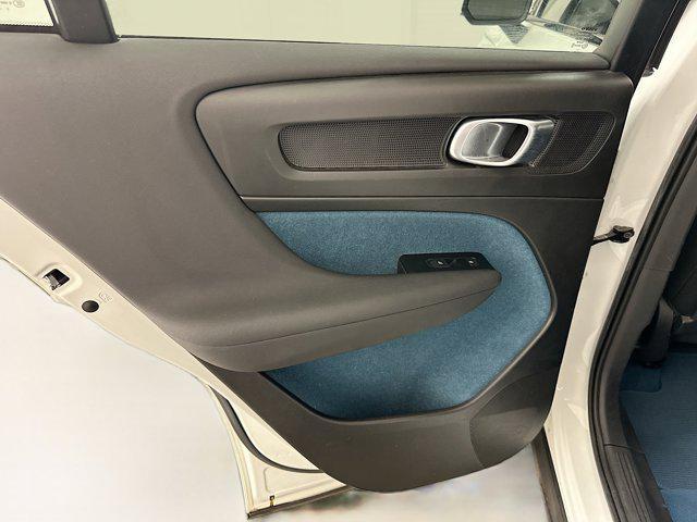 Photo of 2022 Crystal White Metallic Volvo C40 Recharge Pure Electric