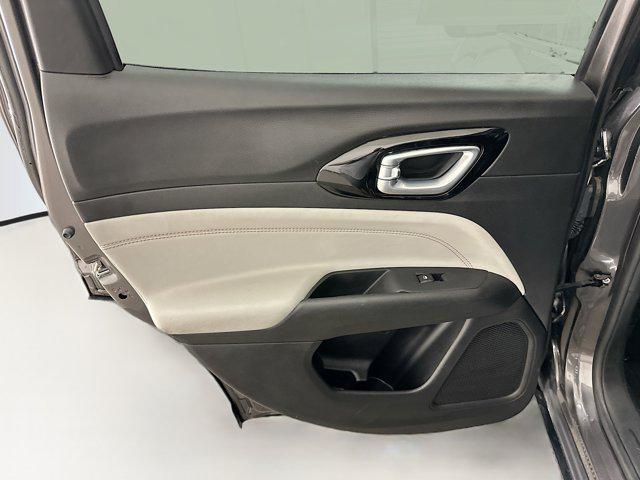 Photo of 2022 Granite Crystal Metallic Clearcoat Jeep Compass