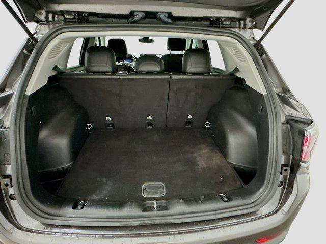 Photo of 2022 Granite Crystal Metallic Clearcoat Jeep Compass