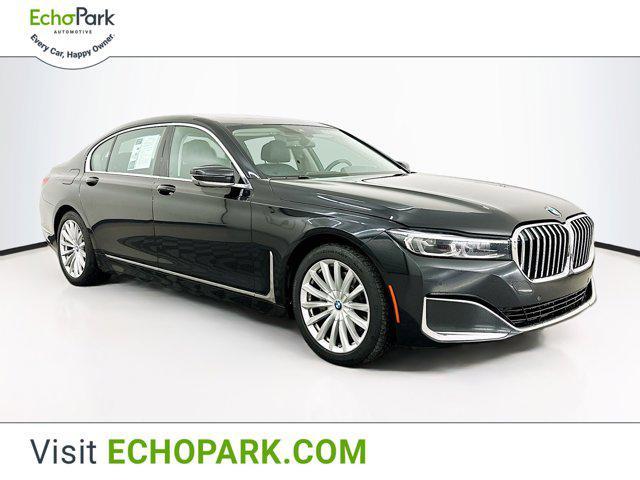 2022 BMW 740