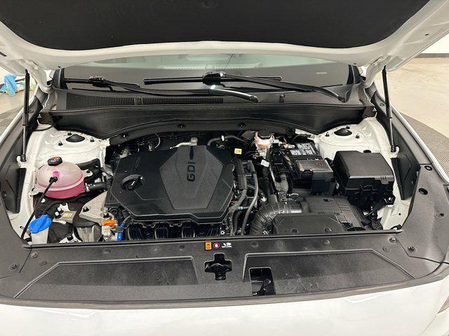 Photo of 2022 Quartz White Hyundai SANTA FE