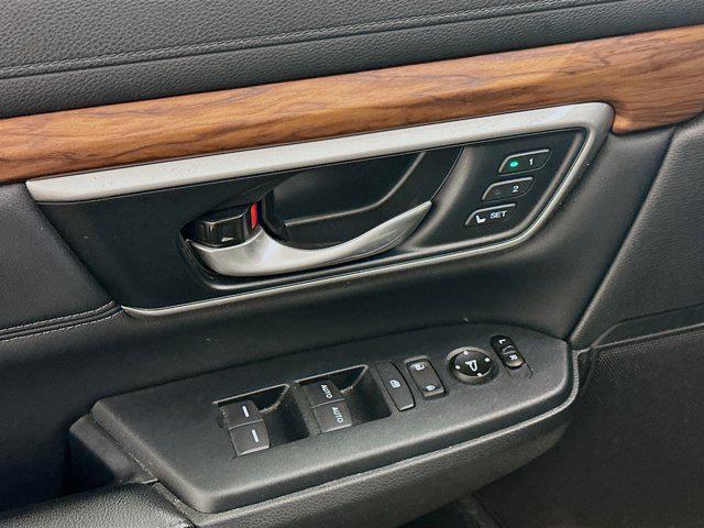 Photo of 2020 Crystal Black Pearl Honda CR-V Hybrid