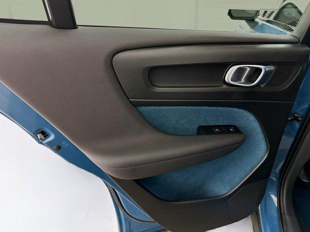 Photo of 2022 Fjord Blue Metallic Volvo C40 Recharge Pure Electric