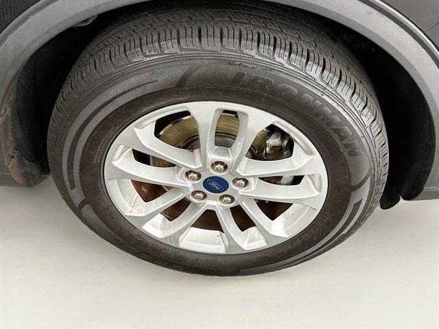 Photo of 2021 Agate Black Metallic Ford Escape
