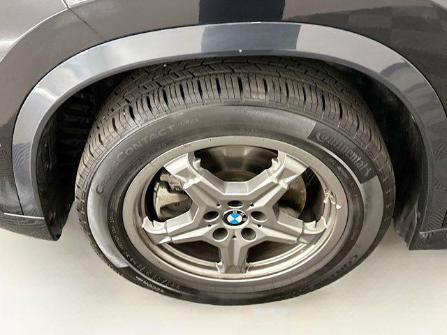 Photo of 2024 Jet Black BMW X1