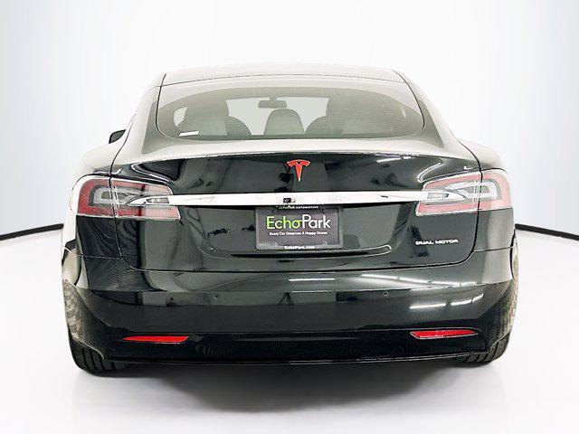 Photo of 2021 Pearl White Multi-Coat Tesla Model S