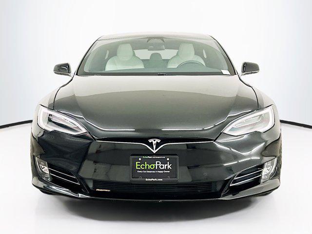 Photo of 2021 Pearl White Multi-Coat Tesla Model S