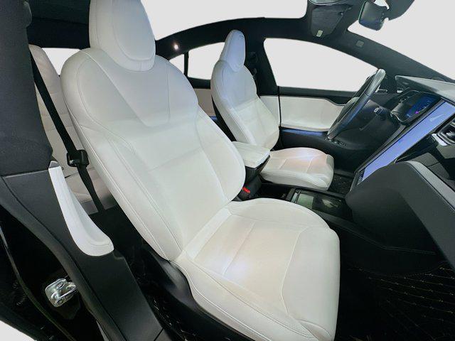 Photo of 2021 Pearl White Multi-Coat Tesla Model S