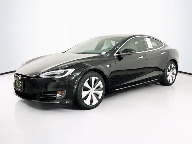Photo of 2021 Pearl White Multi-Coat Tesla Model S