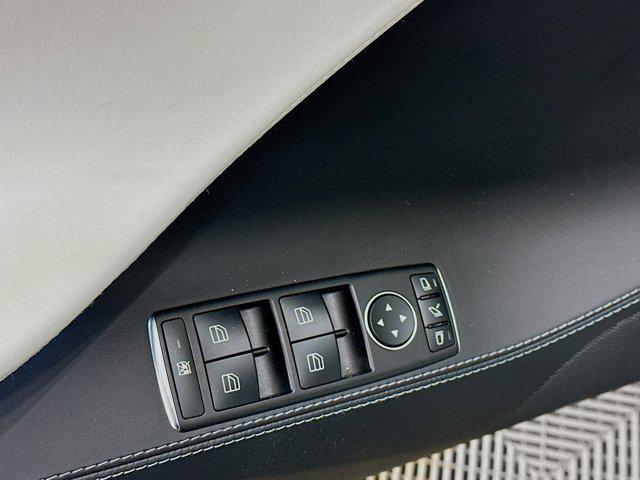 Photo of 2021 Pearl White Multi-Coat Tesla Model S