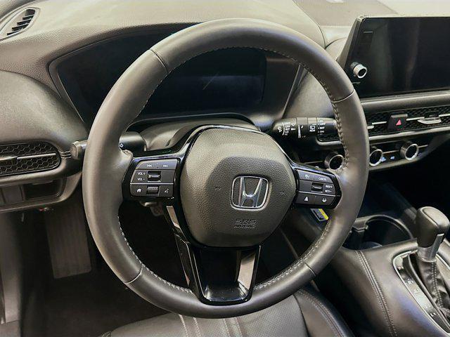 Photo of 2024 Platinum White Pearl Honda HR-V