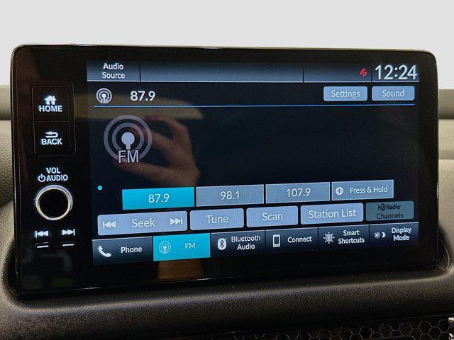 Photo of 2024 Platinum White Pearl Honda HR-V