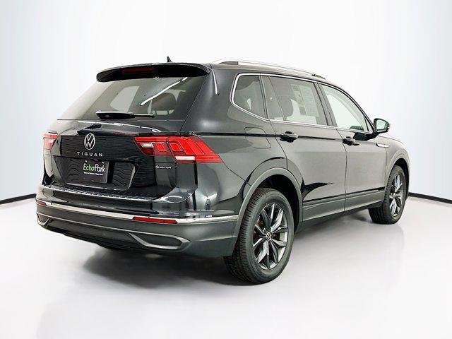 Photo of 2022 Deep Black Pearl Volkswagen Tiguan