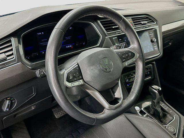 Photo of 2022 Deep Black Pearl Volkswagen Tiguan