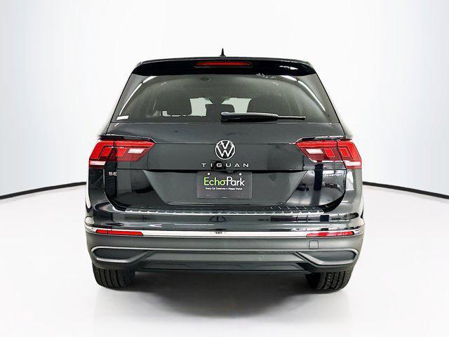 Photo of 2022 Deep Black Pearl Volkswagen Tiguan