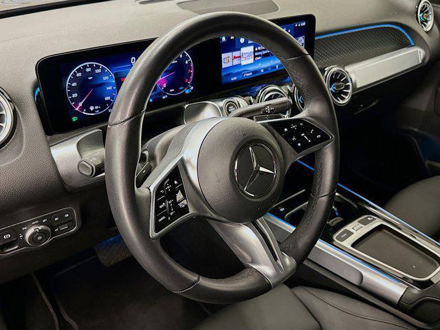 Photo of 2024 Night Black Mercedes-Benz GLB 250