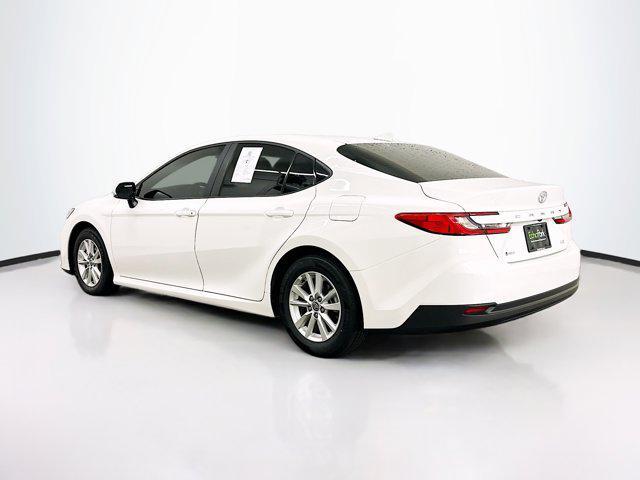 Photo of 2025 Ice Cap Toyota Camry