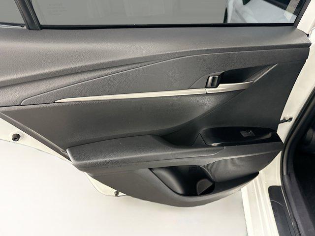 Photo of 2025 Ice Cap Toyota Camry
