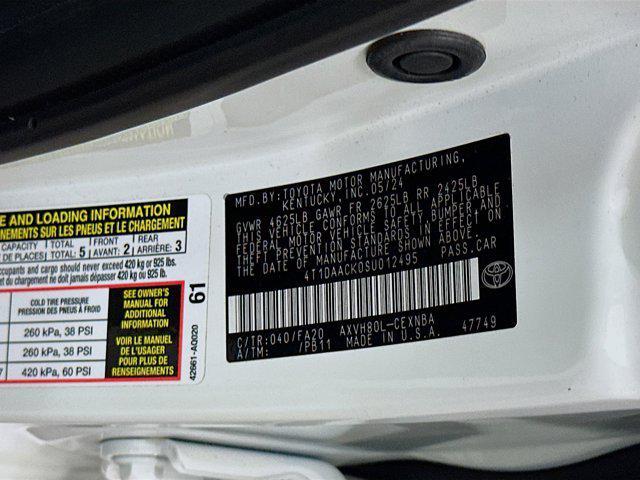 Photo of 2025 Ice Cap Toyota Camry
