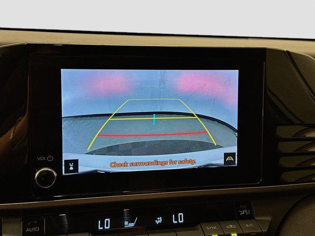 Photo of 2025 Ice Cap Toyota Camry