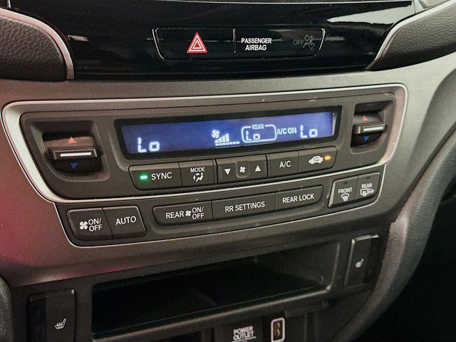 Photo of 2022 Modern Steel Metallic Honda Pilot
