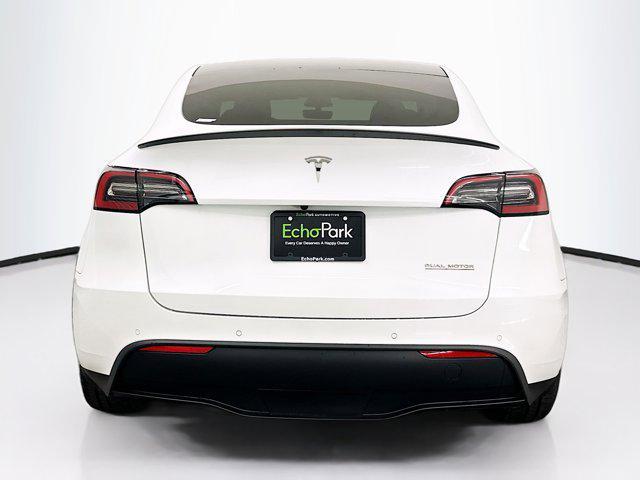 Photo of 2022 Pearl White Multi-Coat Tesla Model Y