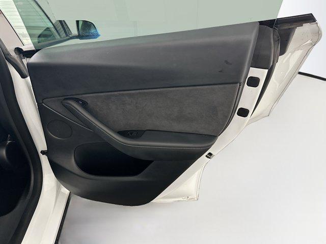 Photo of 2022 Pearl White Multi-Coat Tesla Model Y