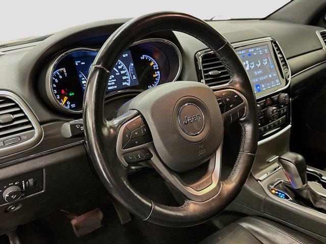 Photo of 2021 Velvet Red Pearlcoat Jeep Grand Cherokee