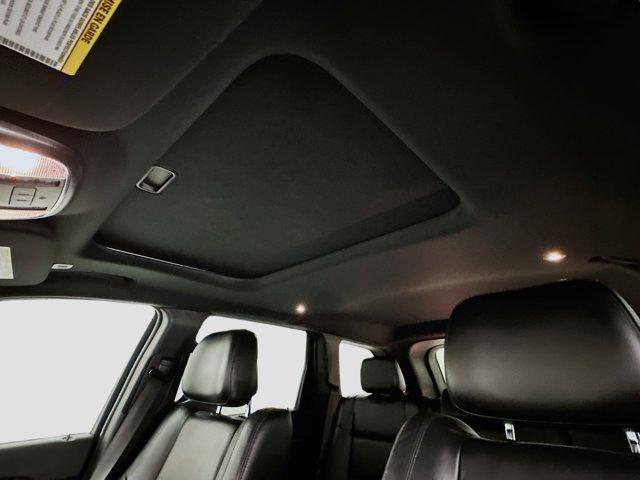 Photo of 2021 Velvet Red Pearlcoat Jeep Grand Cherokee