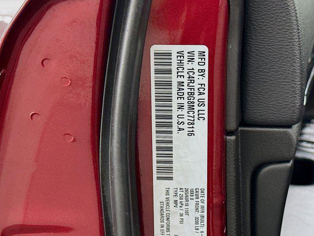 Photo of 2021 Velvet Red Pearlcoat Jeep Grand Cherokee