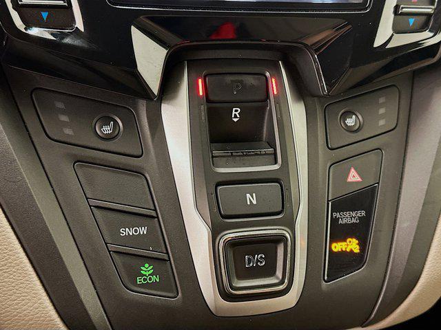 Photo of 2019 White Diamond Pearl Honda Odyssey