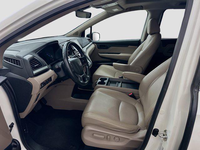 Photo of 2019 White Diamond Pearl Honda Odyssey