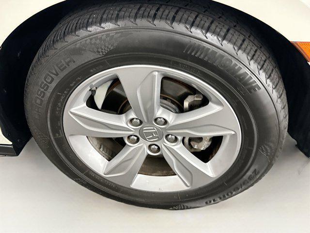 Photo of 2019 White Diamond Pearl Honda Odyssey