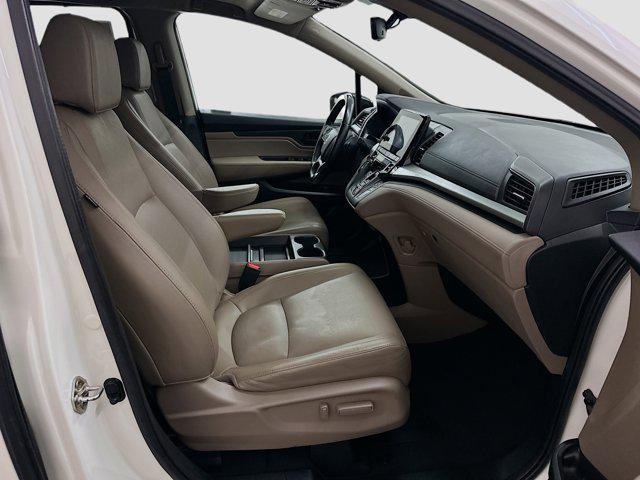Photo of 2019 White Diamond Pearl Honda Odyssey