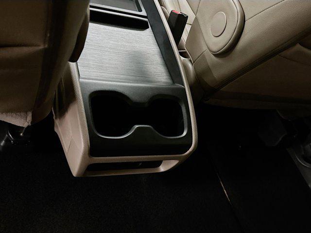 Photo of 2019 White Diamond Pearl Honda Odyssey