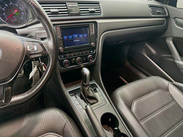 Photo of 2018 Tourmaline Blue Metallic Volkswagen Passat