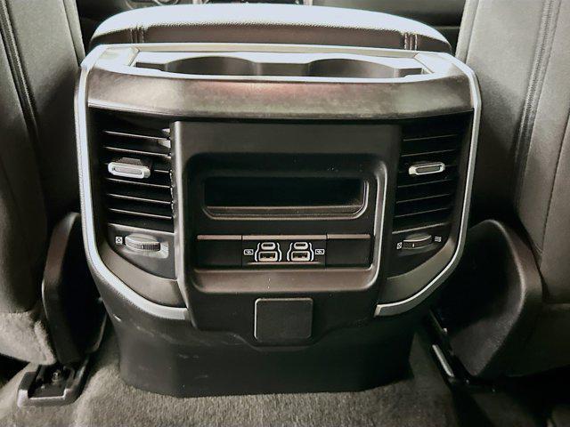Photo of 2023 Diamond Black Crystal Pearlcoat RAM 1500
